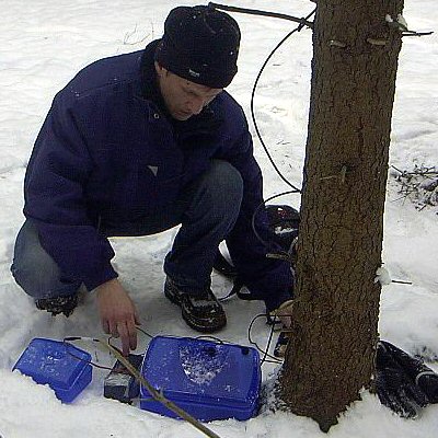 Klaus, DF2GN bei -10 Grad im Schnee ...